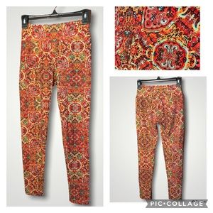 LuLaRoe OS Buttery Soft Leggings